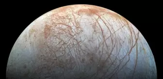 Jupiter'in uydusu Europa'da 'yaşamın izlerini' arayacak uzay aracı fırlatılıyor