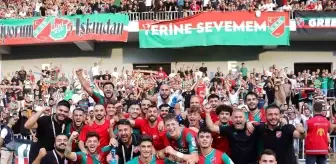 Karşıyaka, Kuşadasıspor'u Mağlup Ederek 5. Galibiyetini Aldı