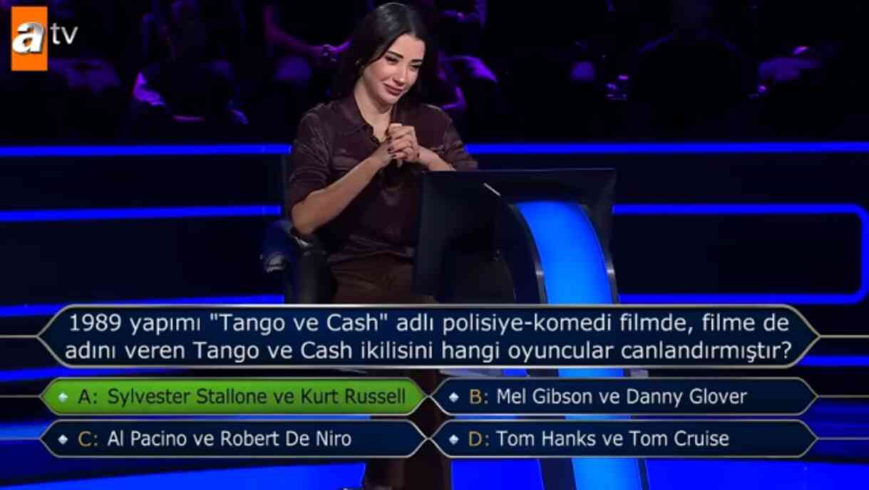 1989 yapımı 'Tango ve Cash' adlı polisiye-komedi filmde, filme de adını veren Tango ve Cash ikilisini hangi oyuncular canlandırmıştır? Kim Milyoner Ol 1989 yapımı 'Tango ve Cash' adlı polisiye-komedi filmde, filme de adını veren Tango ve Cash ikilisini hangi oyuncular canlandırmıştır? Kim Milyoner Ol