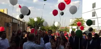 Batman'da Filistin'e destek için öğrenciler gökyüzüne balon bıraktı