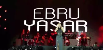 Ebru Yaşar Diyarbakır konserinde izleyici rekoru kırdı