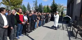 Ankara'da Trafik Kazasında Hayatını Kaybeden Lise Öğrencisi Toprağa Verildi