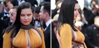 Adriana Lima, 19 yıl sonra Victoria's Secret defilesine çıkıp fırtına gibi esti