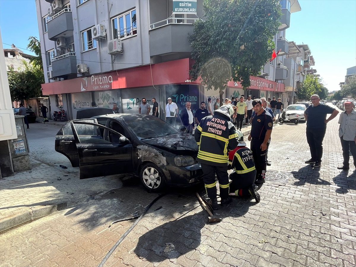 Nazilli'de Seyir Halindeki Otomobilde Yangın Çıktı