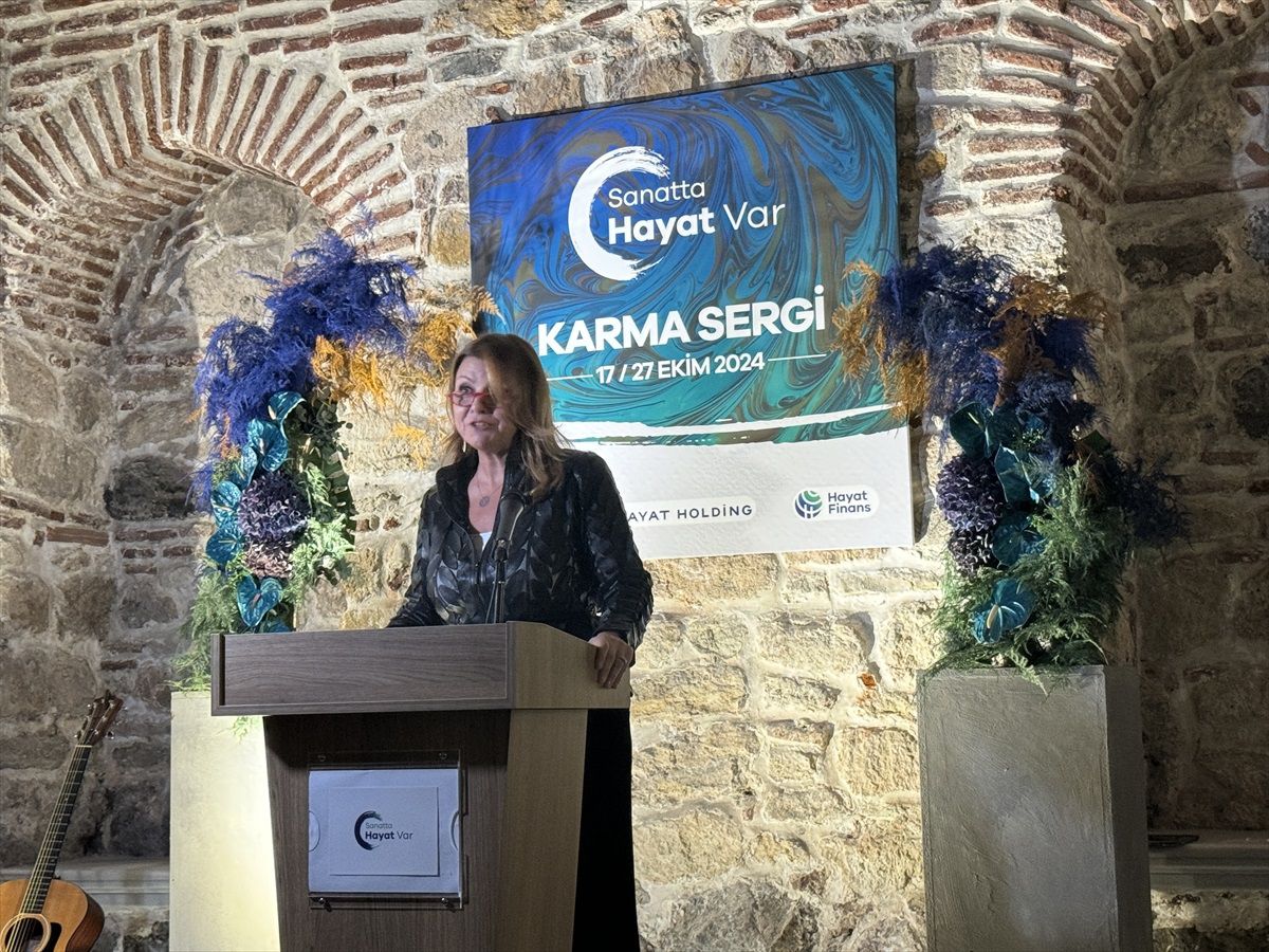 Sanatta Hayat Var Sergisi Ortaköy'de Açıldı