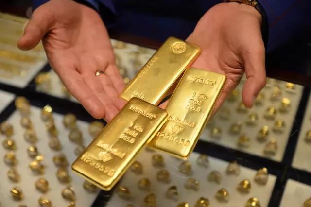 Gold prices continue to rise.