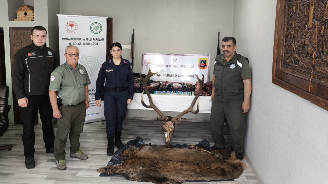 Geyik eti kalmıştı kullanmadıkları onu da yaptılar