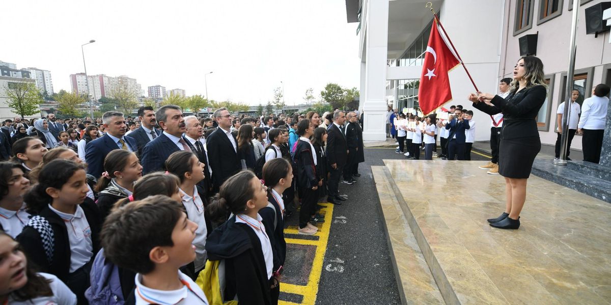 Milli Eğitim Bakanlığı'ndan Okul Saatleri Düzenlemesi