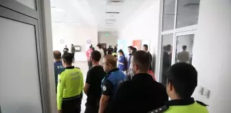 Siirt'te polisler şehit polis Şeyda Yılmaz'ın anısına Türk Kızılay'a kan bağışladı