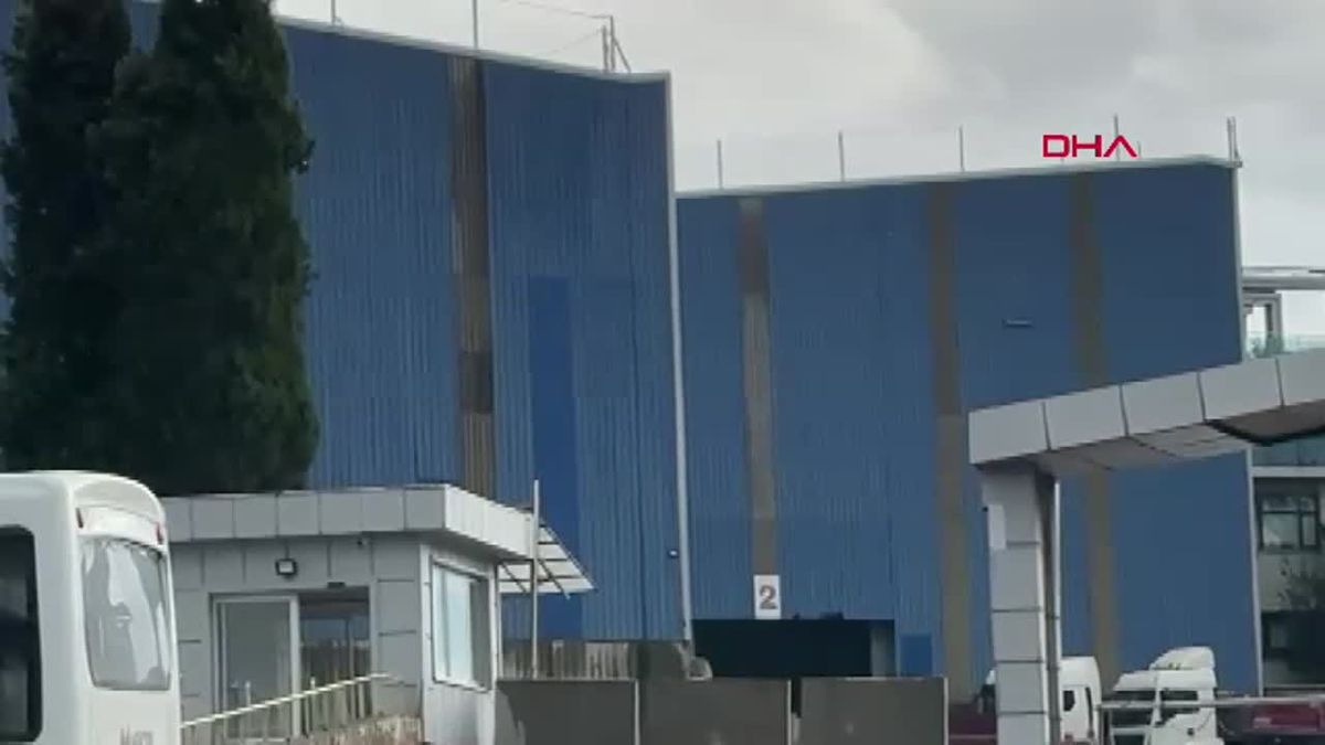 BARTIN'da, demir-çelik fabrikasında hurda demirlerin eritildiği ocakta patlama: 10 kişi yaralandı