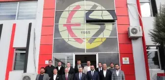 Vali Hüseyin Aksoy, Eskişehirspor'u Ziyaret Etti