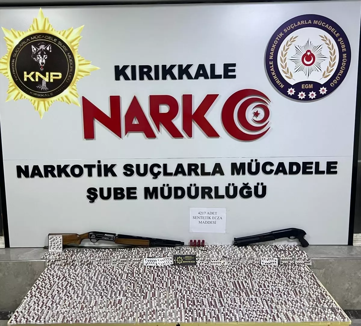 Kırıkkale'de Uyuşturucu Operasyonu: 4 Bin 217 Sentetik Hap Ele Geçirildi
