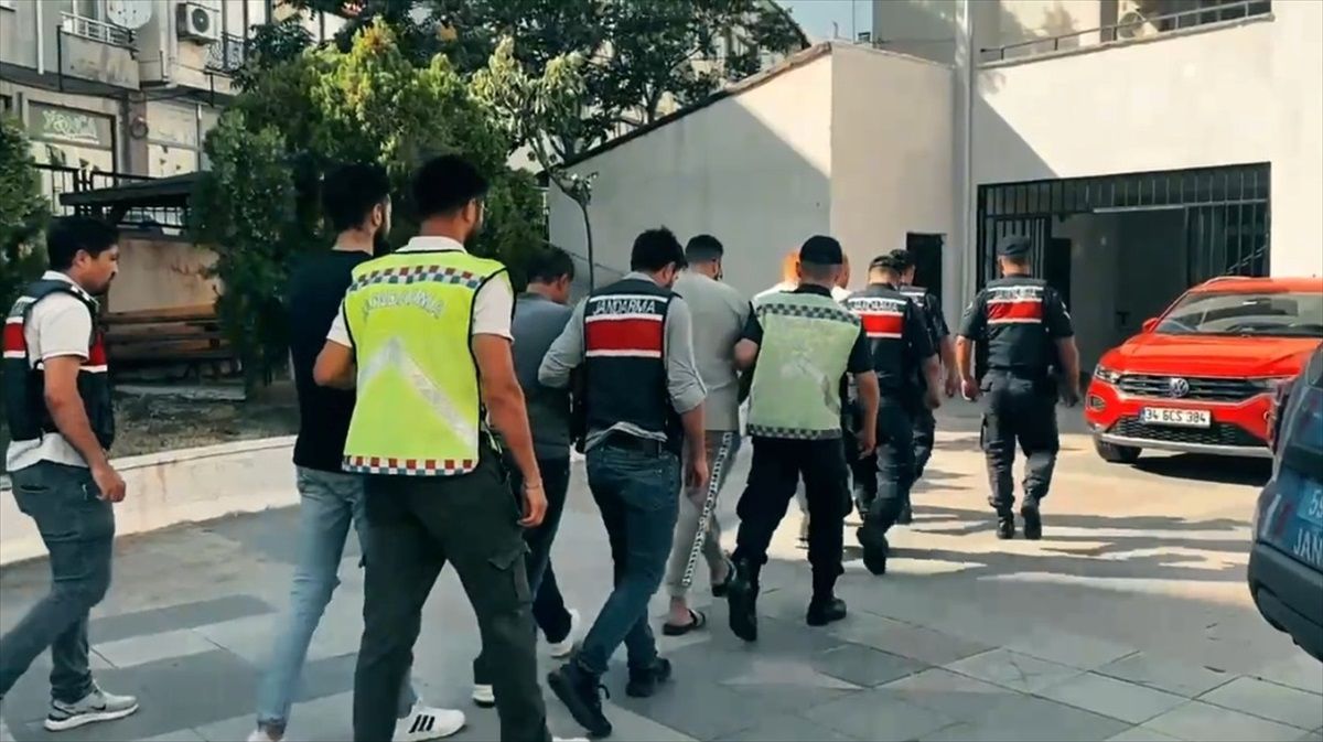 Tekirdağ'da Jandarma Operasyonu: 113 Şüpheli Yakalandı
