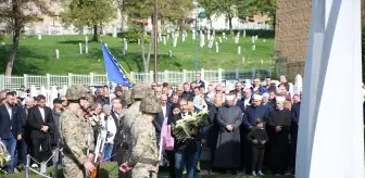 Boşnak lider İzetbegoviç, ölümünün 21. yılında kabri başında anıldı