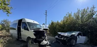 Elazığ'daki Trafik Kazasında 4 Yaralı