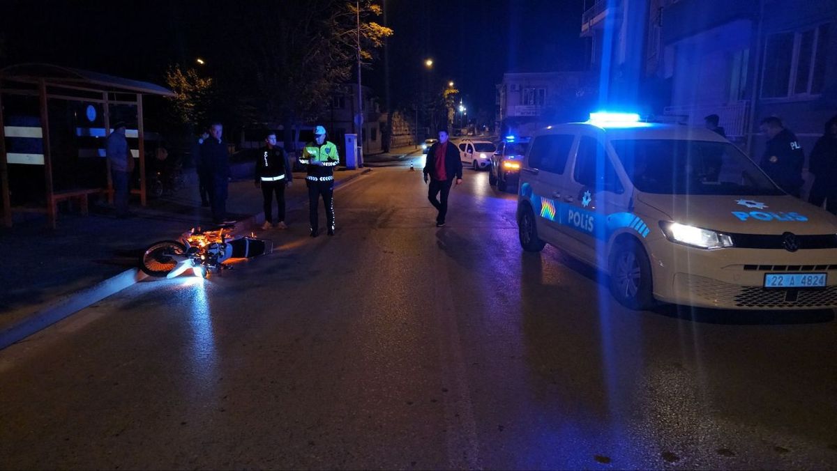 Edirne'de Motosiklet Kazası: Genç Hayatını Kaybetti