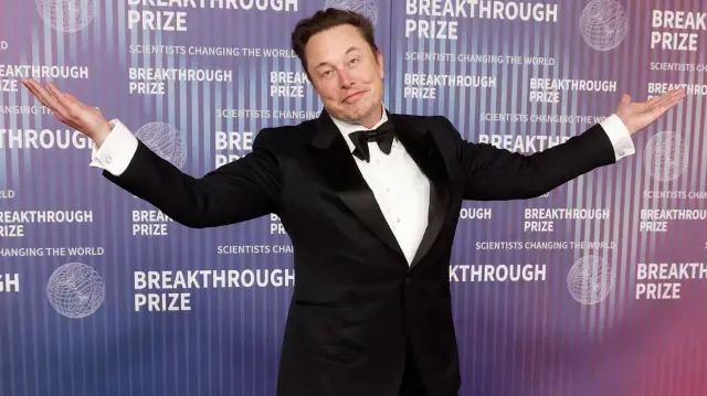 Elon Musk will give a reward of 1 million dollars to one person every day.