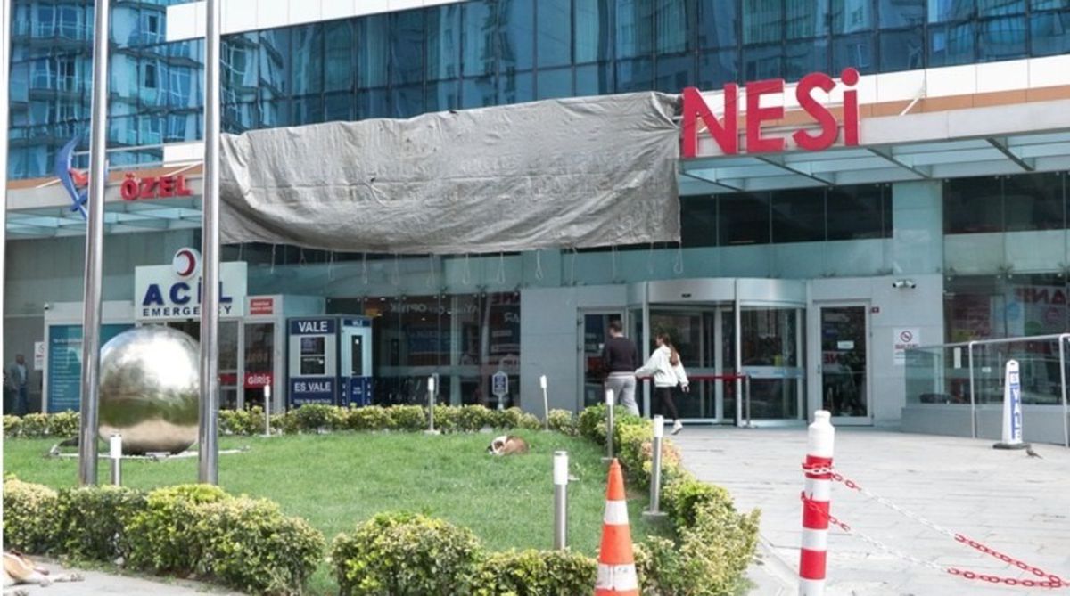 Yenidoğan Çetesi Soruşturmasında Reyap Hastanesi'nin Tabelası Branda ile Örtüldü