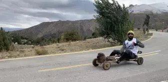 Erzincan'da Geleneksel Tahta Araba Yarışları Yapıldı