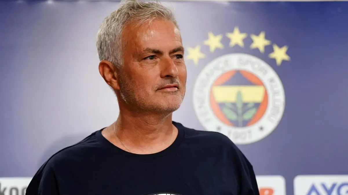 Herkes Jose Mourinho’nun saçlarını konuşuyor