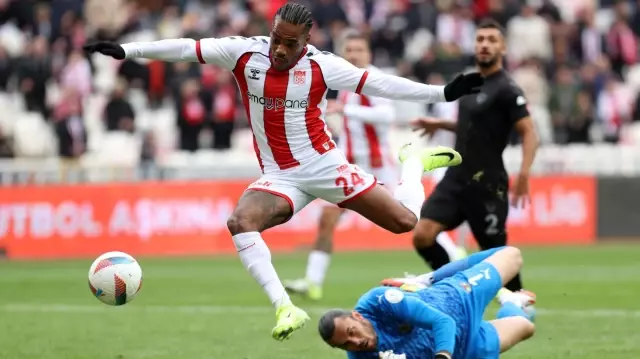 Sivasspor came from behind to defeat Hatayspor.