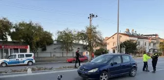 Karaman'da otomobille çarpışan elektrikli bisiklet sürücüsü yaralandı