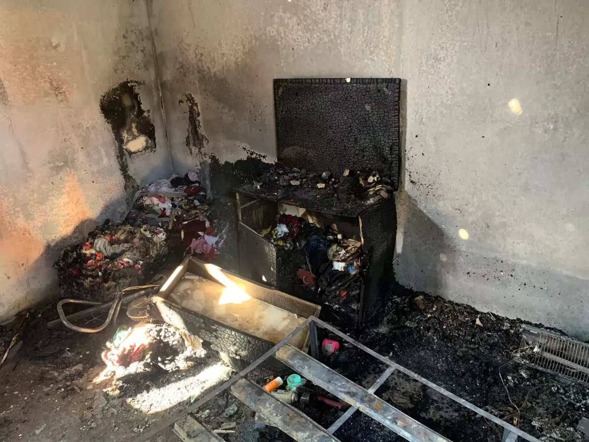 Adana'da Elektrikli Isıtıcı Yangını: Üç Kardeş Hayatını Kaybetti