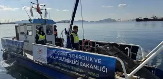 İstanbul Sahillerinde Deniz Yüzeyi Temizliği