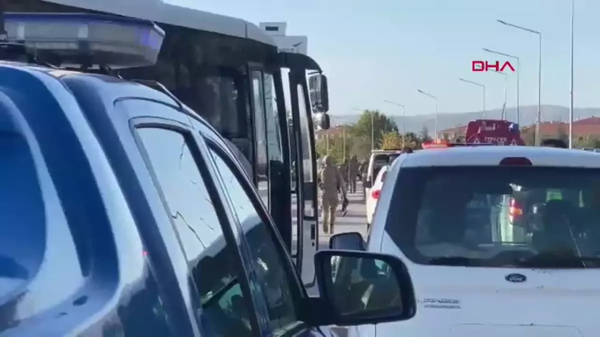 ANKARA'daki Türk Havacılık ve Uzay Sanayii Genel Müdürlüğü yerleşkesinde silah patlama sesleri duyuldu(EK 2 VİDEO EKLENDİ)