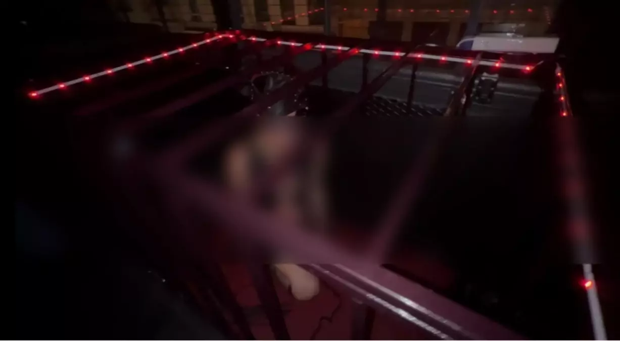 İstanbul-Beyoğlu'nda gece kulübündeki partiye baskın: 32 gözaltı