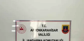 Afyonkarahisar'da Jandarmadan Ruhsatsız Silah Operasyonu