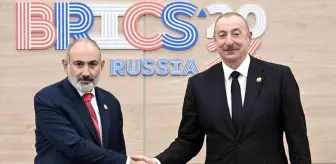 Aliyev ve Paşinyan BRICS Zirvesi'nde Barış Sürecini Görüştü