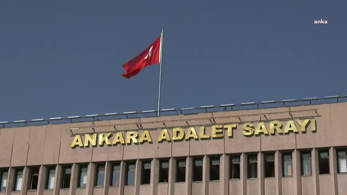 Ankara'da 12 FETÖ Şüphelisi Gözaltına Alındı