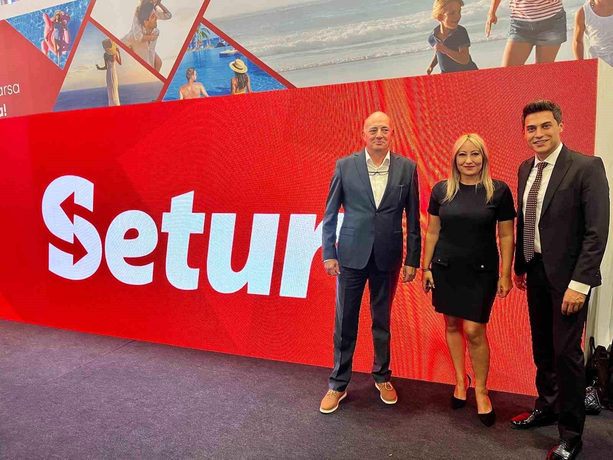 Ayvalık, Antalya Turizm Fuarı'nda 2025 Sezonu için Olumlu Görüşmeler ...