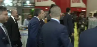 Cumhurbaşkanı Yardımcısı Cevdet Yılmaz TUSAŞ standını ziyaret etti