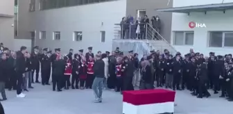 Şehit edilen taksi şoförü Murat Arslan'ın naaşı askeri törenle alındı