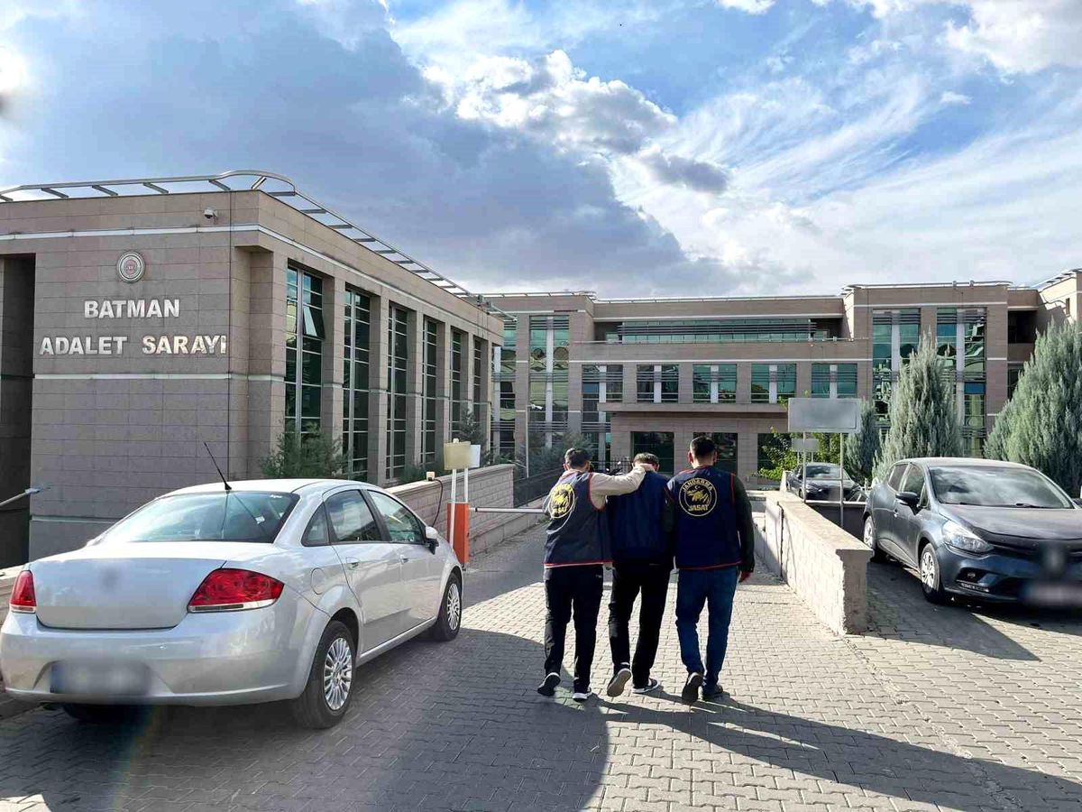 Batman'da Cezaevi Firarisi ve Silah Kaçakçısı Yakalandı