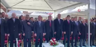 Cumhurbaşkanı Yardımcısı Cevdet Yılmaz Karlıova'da doğal gaz meşale yakma törenine katıldı