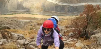 Gülizar Harmancı: Hakkari'nin İlk Kadın Dağcı Rehberi