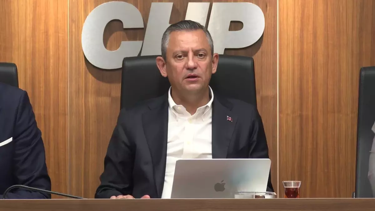 CHP İstanbul İl Başkanlığı'nda MYK Toplantısı Yapıldı