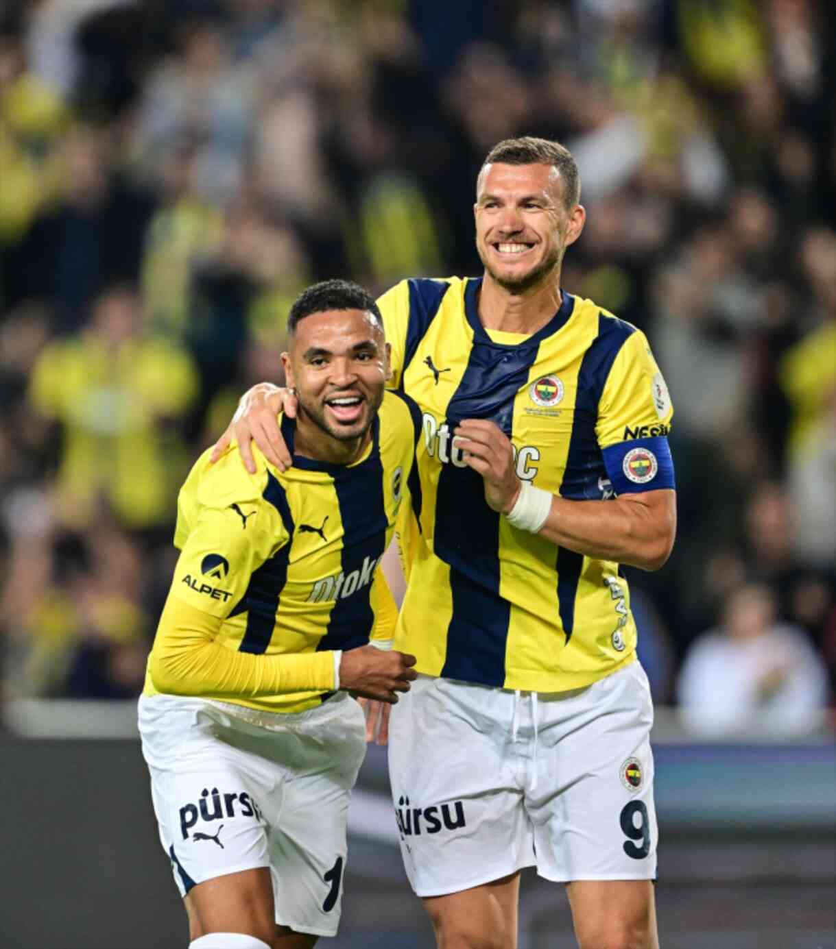 Fenerbahçe, Bodrum FK'yı 2-0 yendi Fenerbahçe, Bodrum FK'yı 2-0 yendi