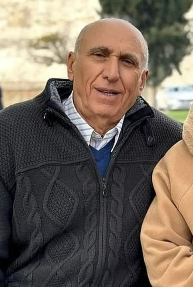 Gülşen's father passed away