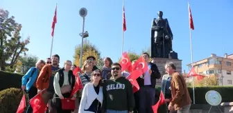 Bolu'da Cumhuriyet Bayramı Töreni ve Yeni Evlilerle Kutlama