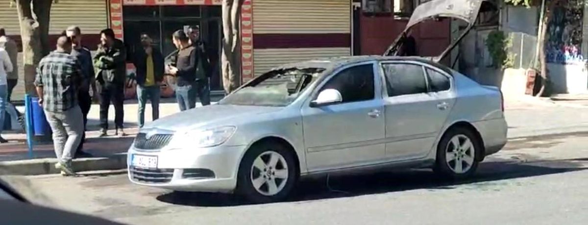 Batman'da seyir halindeki otomobil alev aldı