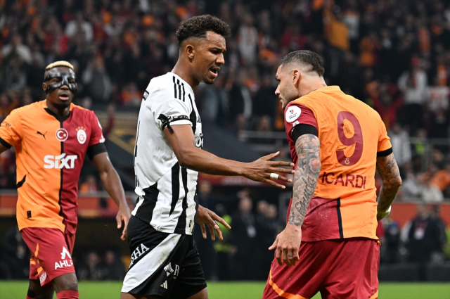 Galatasaray defeated their eternal rival Beşiktaş 2-0