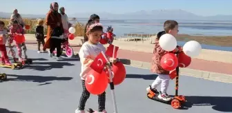 Beyşehir'de Cumhuriyet Bayramı Bisikletli Korteji Düzenlendi