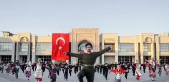 Konya'da Cumhuriyet Bayramı'nda 101 Kişiden Zeybek Gösterisi