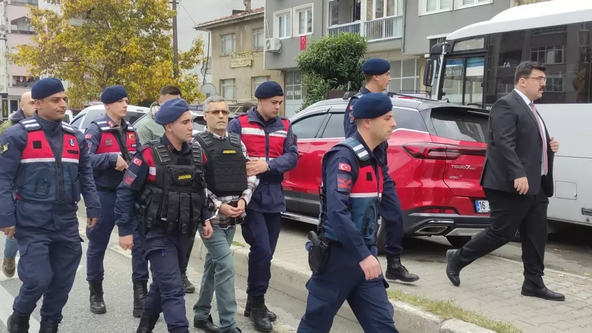 Bursa'daki Eğlence Mekanında Silahlı Kavga: 1 Ölü, 5 Yaralı