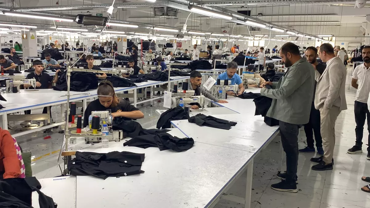 Midyat'ta Yeni Tekstil Fabrikası 220 Kişiye İstihdam Sağlıyor