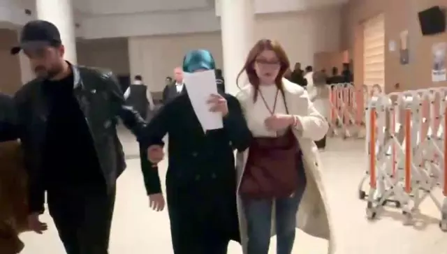 The courthouse was chaotic during the trial of Kerem Kınık's daughter